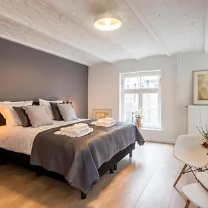 Bed & Breakfast Gracht 62 Netherlands